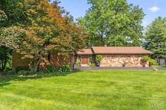 1217 Simmons Rd, O Fallon, IL 62269