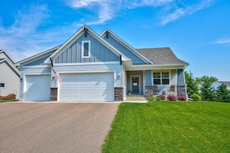 1221 10th St N, Hudson, WI 54016