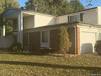 32756 Barclay Square, Warren, MI 48093