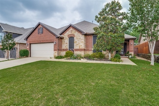 114 Lakehill Dr, Lake Dallas, TX 75065