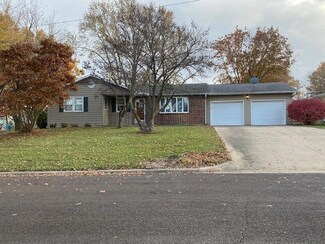 110 E Black St, Marshall, MO 65340
