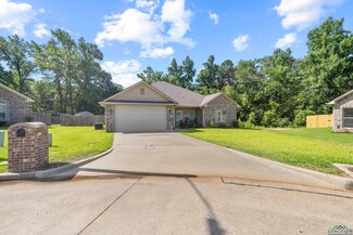 128 Brookway Ln, Longview, TX 75604
