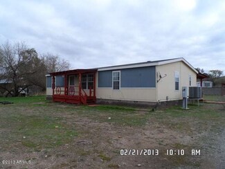 33701 S Park Ln, Black Canyon City, AZ 85324