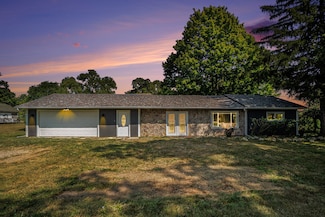 44714 County Road 352, Decatur, MI 49045