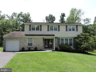 720 Mourning Dove Rd, Norristown, PA 19403