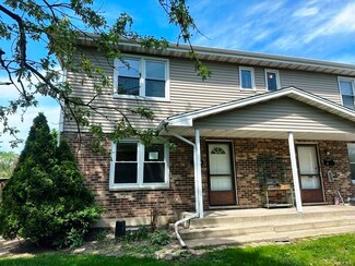 379 W Hillside Dr Unit 4, Bensenville, IL 60106