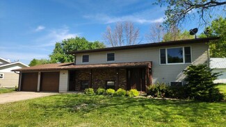 325 E Elm St, Strawberry Point, IA 52076