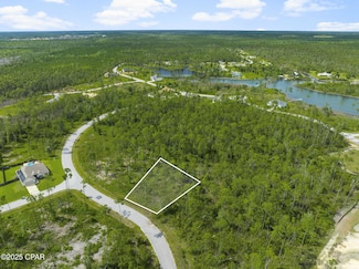 927 Watermark Way, Callaway, FL 32404