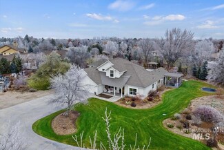 1425 N Hesse Ln, Eagle, ID 83616