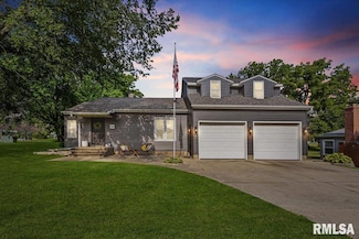 106 Berkner Ave, Germantown Hills, IL 61548