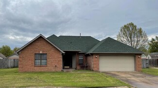 722 Pin Oak Dr, Marion, AR 72364