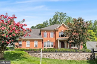 8104 Chars Landing Ct, Springfield, VA 22153