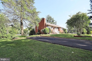 2337 Hill Place, Falls Church, VA 22043