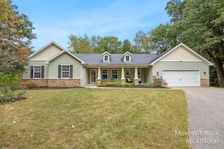 8669 Lilly Ridge Dr SE Unit 8, Alto, MI 49302