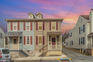 646 E Market St, Marietta, PA 17547