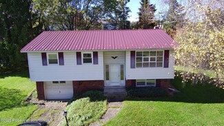 33 Thomas Dr, Tunkhannock, PA 18657