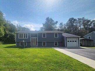 11 Keith Dr, Westport, MA 02790