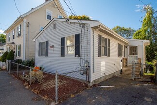 20 1/2 Buck St, Woburn, MA 01801