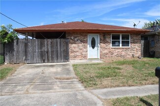 7801 Unity Dr, New Orleans, LA 70128