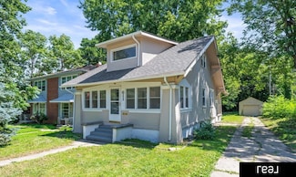 611 N 48th St, Omaha, NE 68132