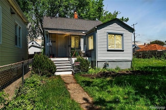 3875 Sobieski St, HamtraMcK, MI 48212