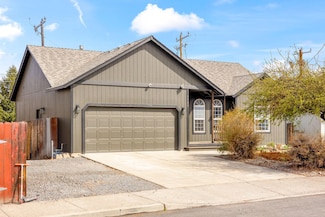 3340 NE Cruise Loop, Bend, OR 97701