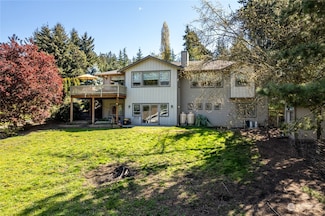 588 Lanai Place, Camano Island, WA 98282