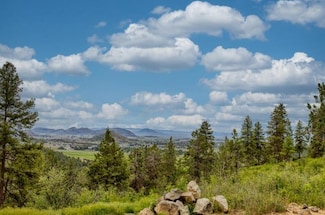 937 Bailey Mountain Rd, Klamath Falls, OR 97601