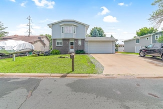9571 97th Place N, Maple Grove, MN 55369