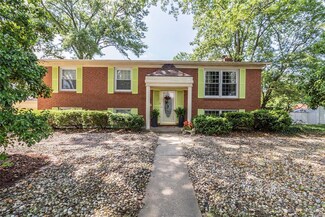 1207 Ranworth Dr, Godfrey, IL 62035