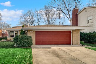 18623 Poplar Ave, Homewood, IL 60430