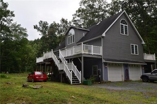 72 Happy Valley Rd, Orwigsburg, PA 17961