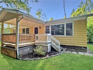 8372 Lewis Rd, Olmsted Falls, OH 44138