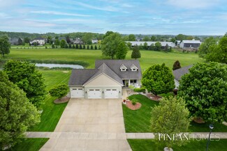 7753 Green Links Dr SE Unit 32, Caledonia, MI 49316