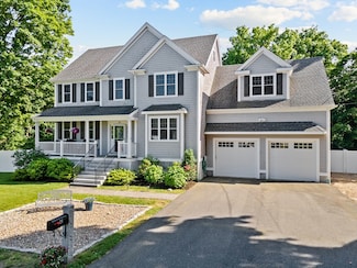 24 Lynda Ln, Scituate, MA 02066
