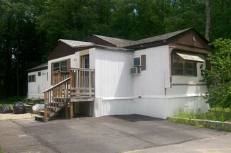 52 Moose Ln, Rochester, NH 03867