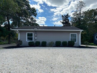 115 Beach Blvd, Forked River, NJ 08731