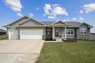 2182 Frost Ave, Independence, IA 50644