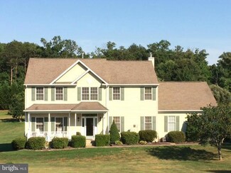 2457 Alamance Dr, Amissville, VA 20106