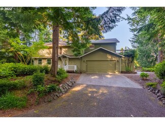 5372 Leavitt Loop, Florence, OR 97439