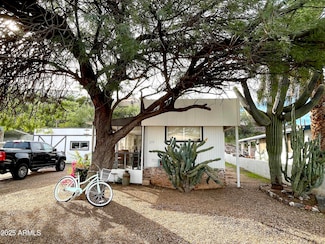 235 W Morris Dr, Queen Valley, AZ 85118