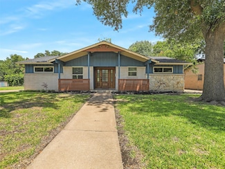 728 Loganwood Ave, Richardson, TX 75080