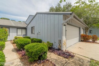 124 Cedarwood Village Cir, Daytona Beach, FL 32119