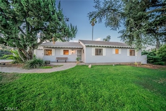 1037 W Sunset Dr, Redlands, CA 92373