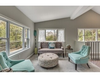 237 Essex Ave, Gloucester, MA 01930