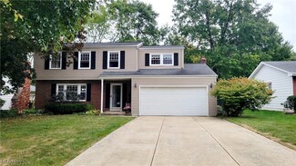 6329 Christman Dr, North Olmsted, OH 44070