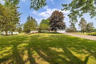 7696 Bridgeport Kirkville Rd, Kirkville, NY 13082