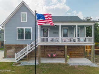114 Palm Ave, Pass Christian, MS 39571