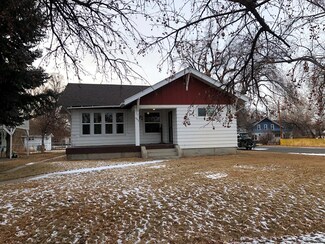 462 S 6th St, Basin, WY 82410