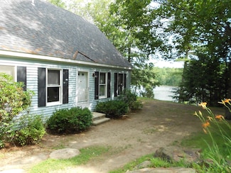 5 Tepi Ln, Gilmanton, NH 03237